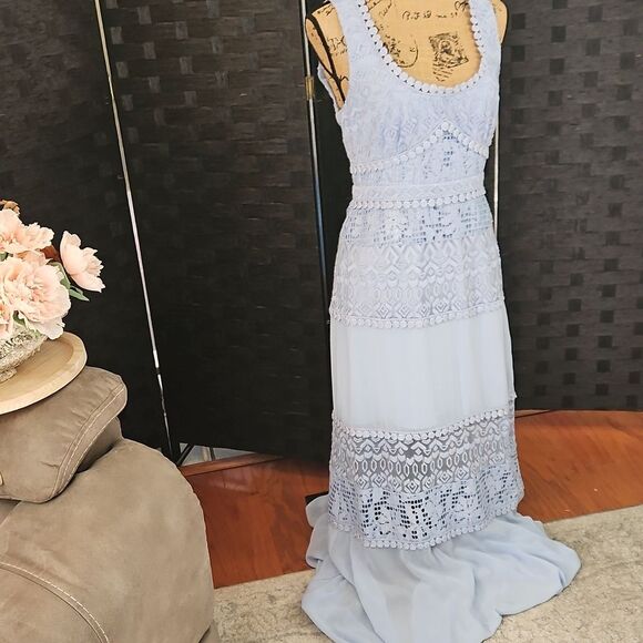 NWOT BCBGMaxAzria Blue Lace Maxi Dress Size 4 - Picture 6 of 14